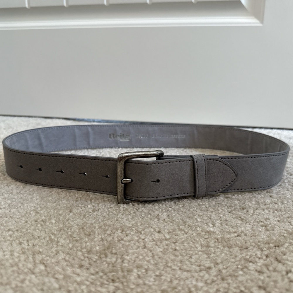 Belts.com Men’s Gray Suede Belt